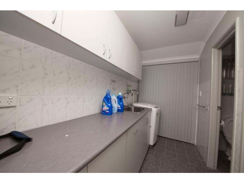8B Shallow Street, Spearwood WA 6163