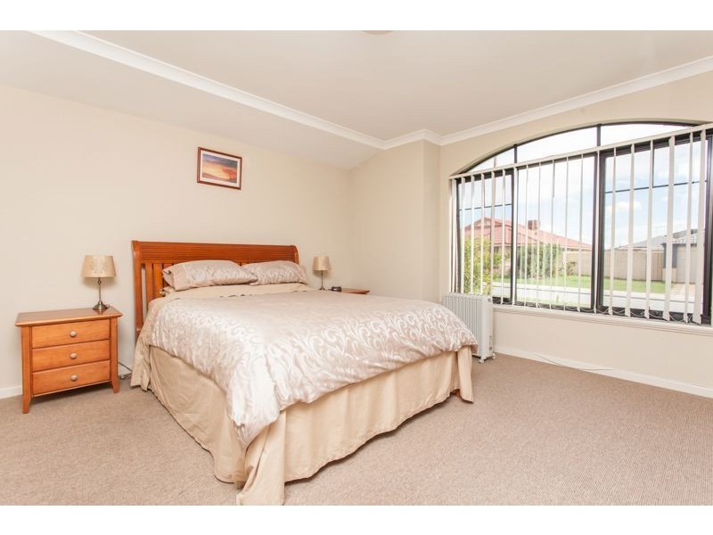 2 Kara Turn, Canning Vale WA 6155