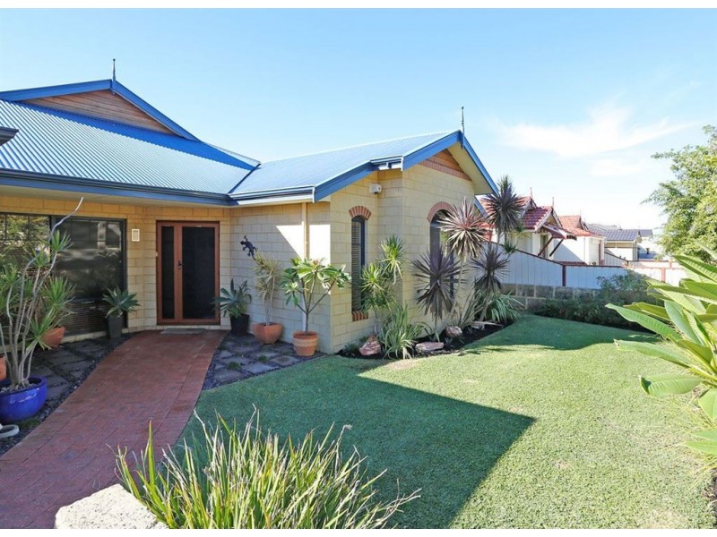 16 Forillion Avenue, Bibra Lake WA 6163