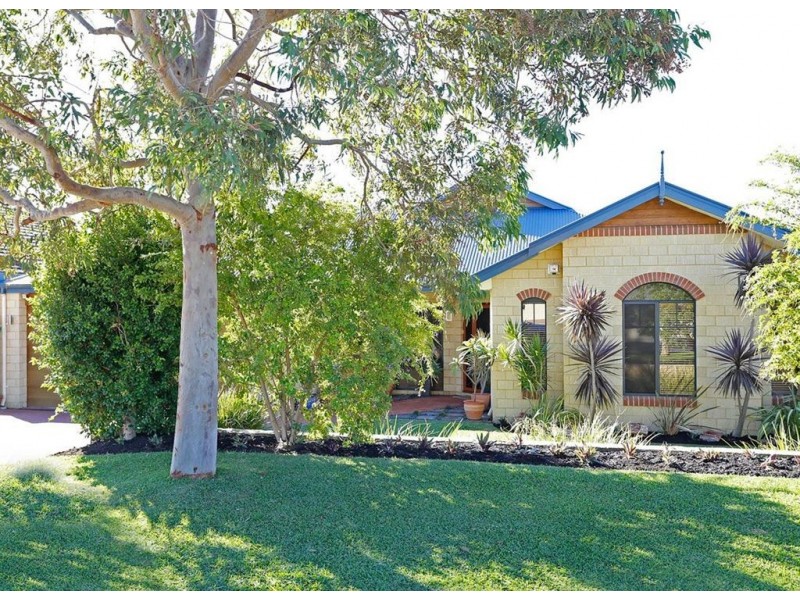 16 Forillion Avenue, Bibra Lake WA 6163