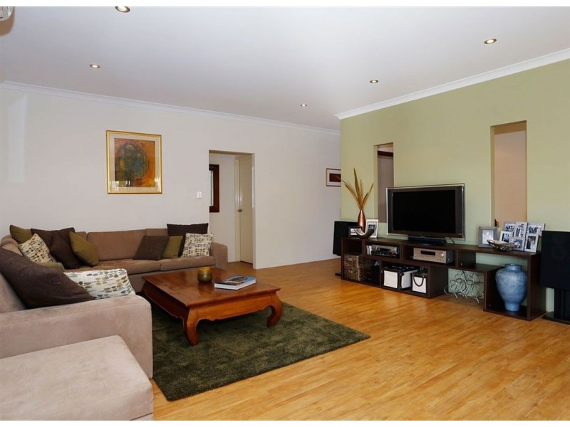 16 Forillion Avenue, Bibra Lake WA 6163