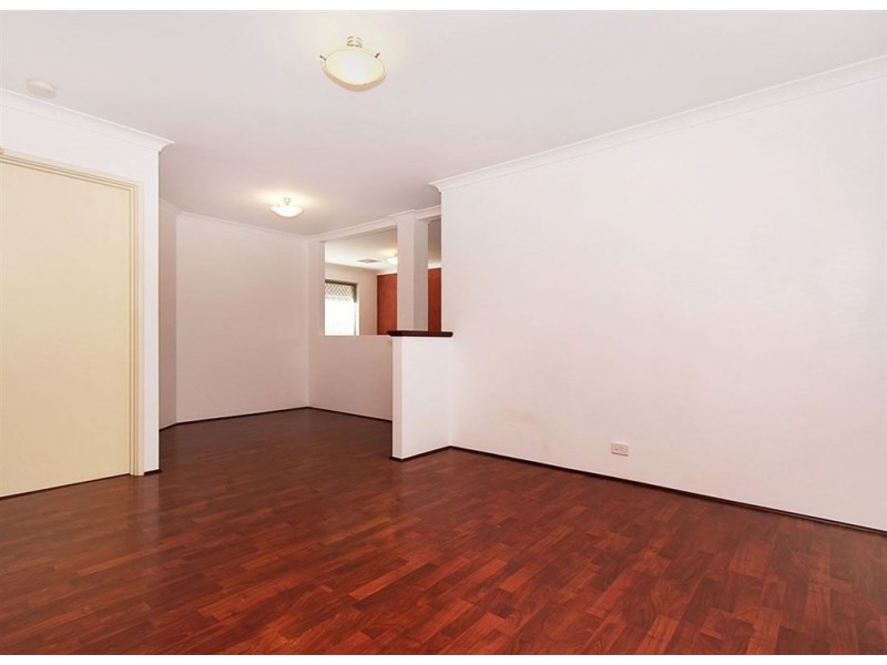 4 Manuel Close, Hamilton Hill WA 6163