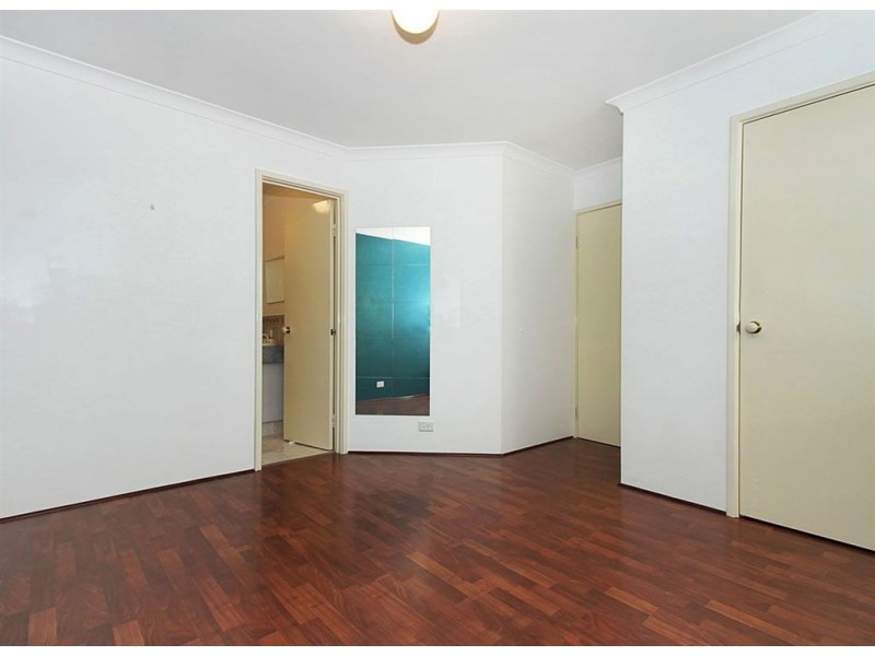 4 Manuel Close, Hamilton Hill WA 6163