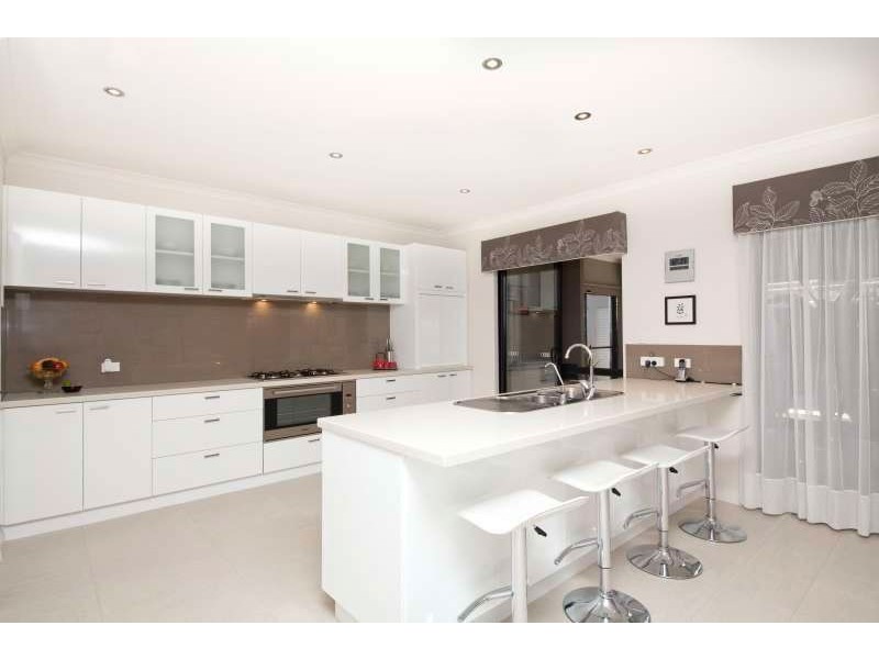 33 Panarea Crest, Yangebup WA 6164