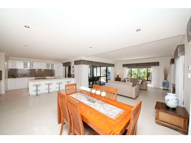 33 Panarea Crest, Yangebup WA 6164
