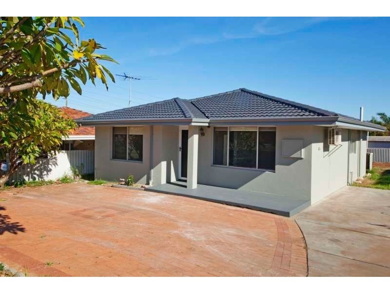 35 Hamilton Road, Hamilton Hill WA 6163