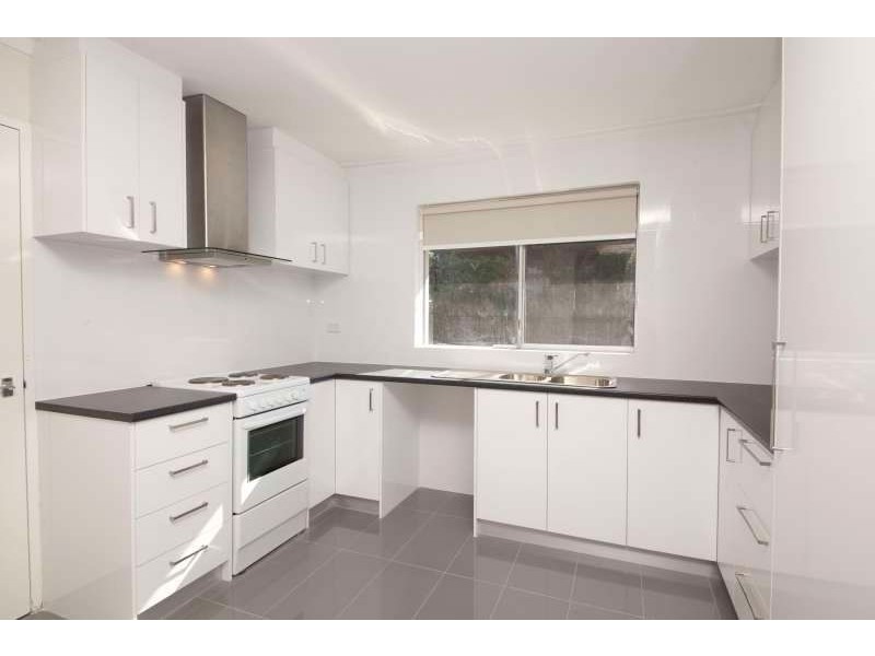 35 Hamilton Road, Hamilton Hill WA 6163