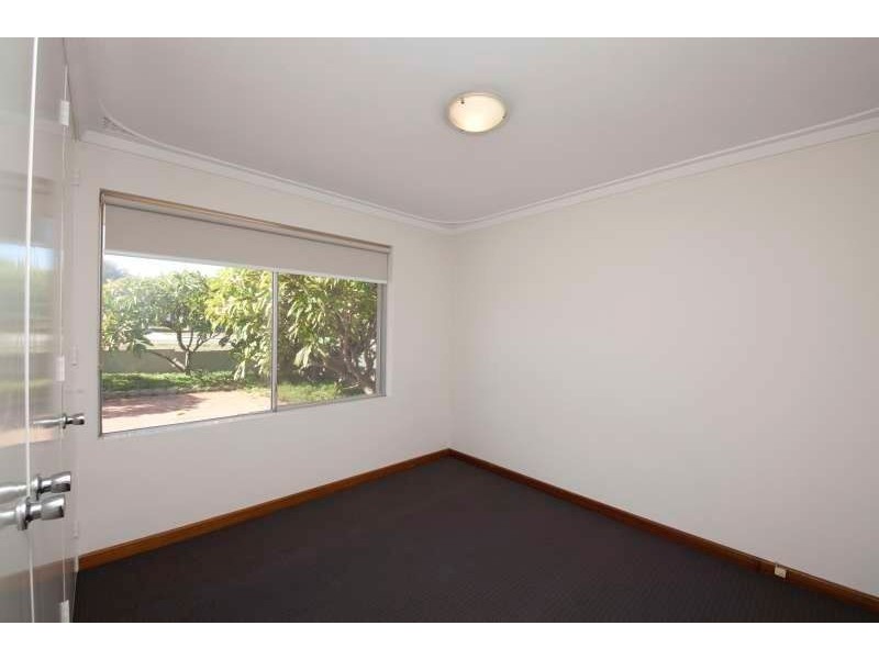 35 Hamilton Road, Hamilton Hill WA 6163