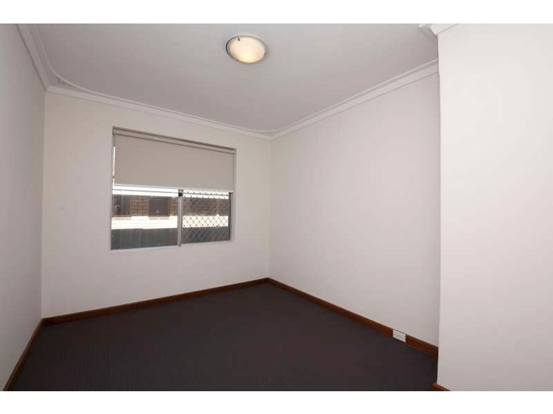 35 Hamilton Road, Hamilton Hill WA 6163