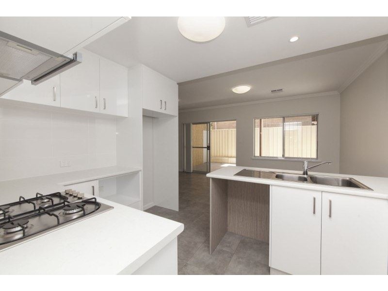 12 Scroop Way, Spearwood WA 6163