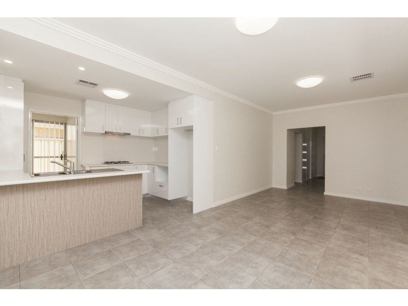 12 Scroop Way, Spearwood WA 6163