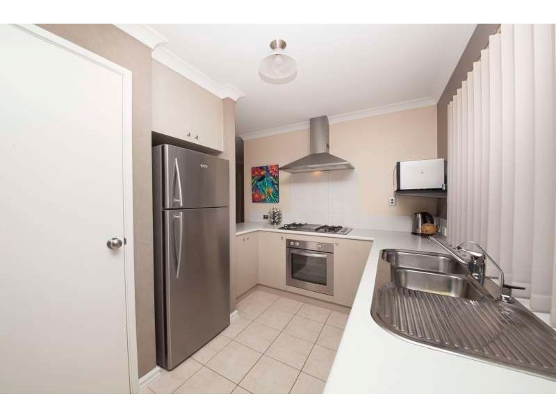 1 Swallowtail Avenue, Success WA 6164