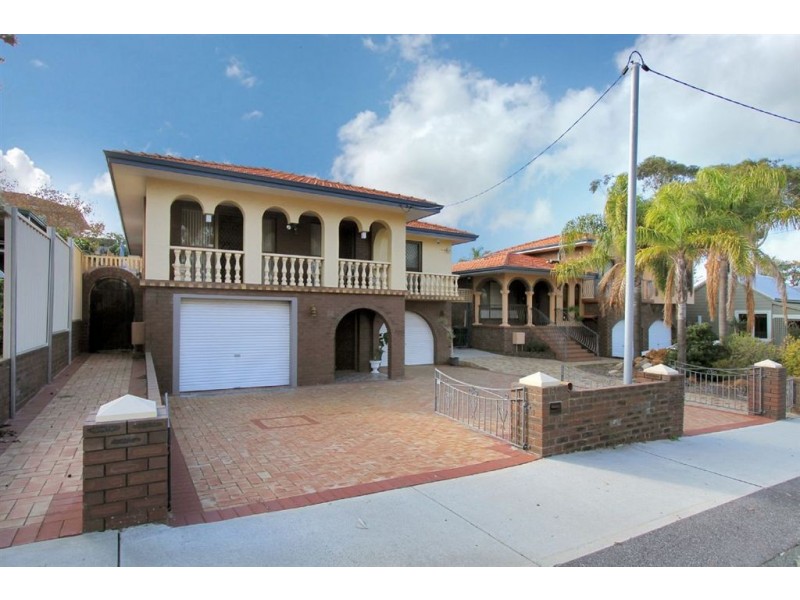 54 Watkins Street, White Gum Valley WA 6162