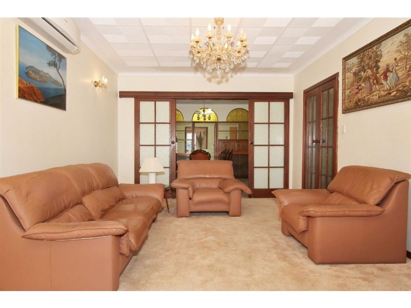 54 Watkins Street, White Gum Valley WA 6162