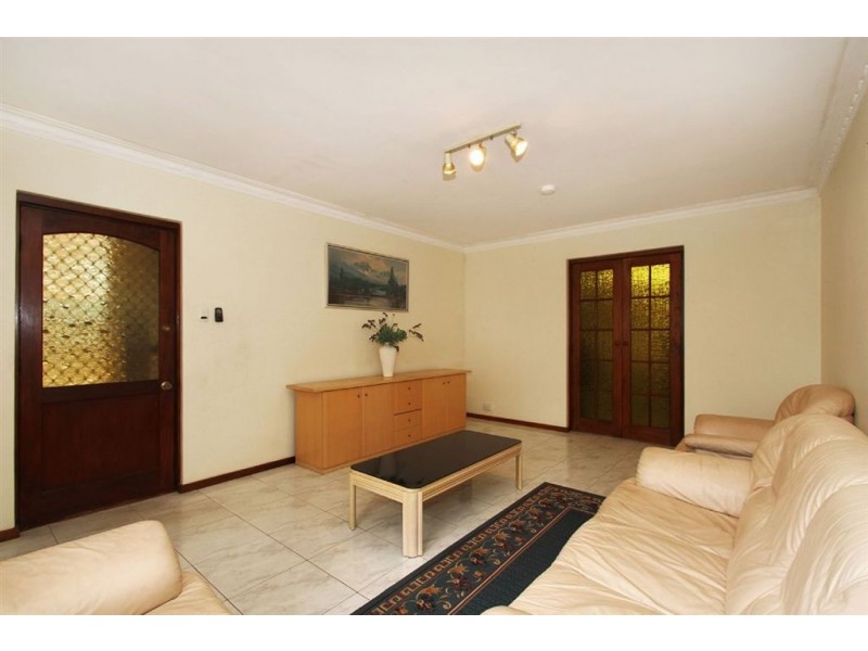 54 Watkins Street, White Gum Valley WA 6162