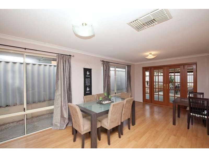 2 Narcissus View, Beeliar WA 6164