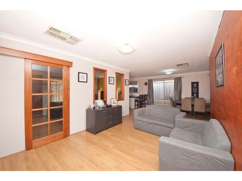 2 Narcissus View, Beeliar WA 6164