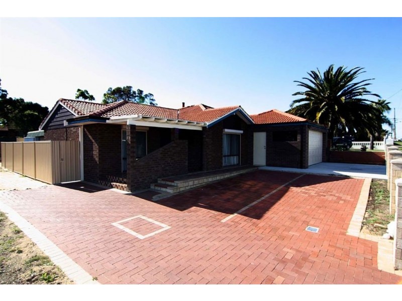 138 Phoenix Road, Hamilton Hill WA 6163