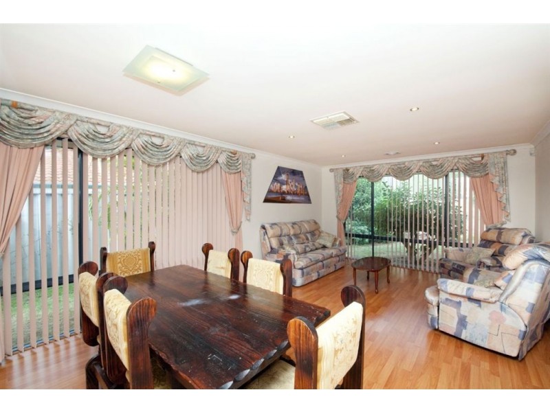 12 Lesueur Pass, Beeliar WA 6164