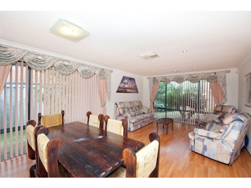 12 Lesueur Pass, Beeliar WA 6164
