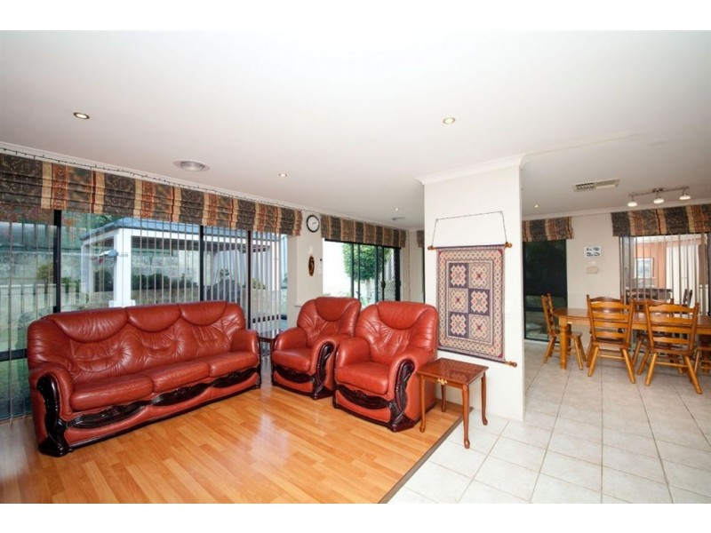 12 Lesueur Pass, Beeliar WA 6164