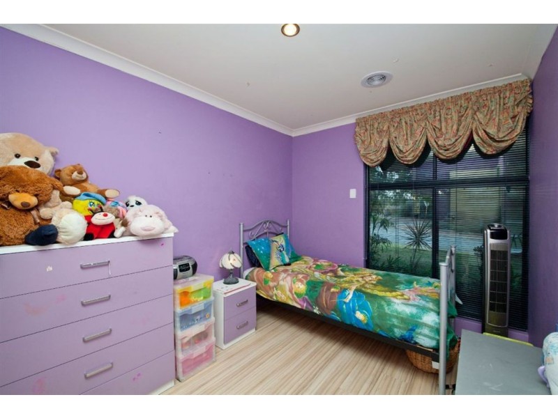 12 Lesueur Pass, Beeliar WA 6164