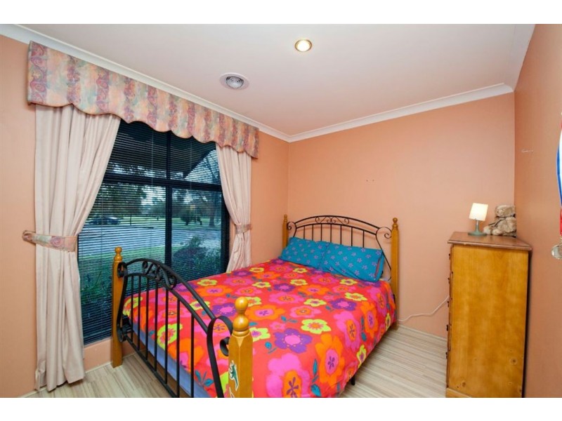 12 Lesueur Pass, Beeliar WA 6164