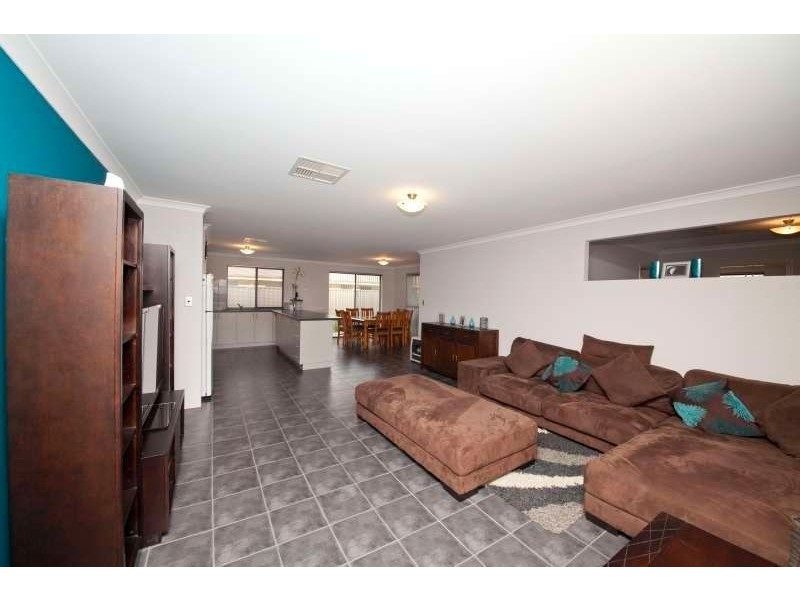 12 Pavonia Parade, Baldivis WA 6171