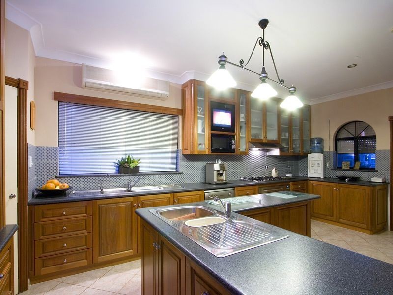 71 Paget Street, Hilton WA 6163
