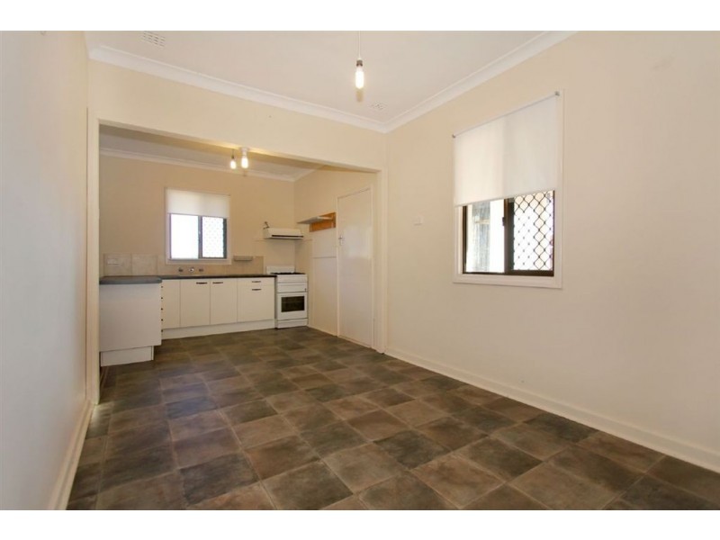 31 Arthur Road, Hamilton Hill WA 6163