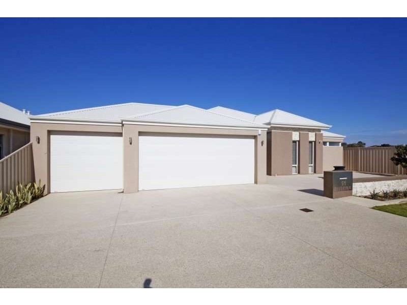 51 Riverina Parade, Munster WA 6166