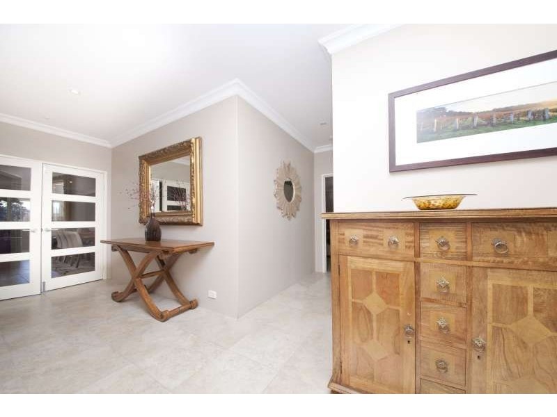 51 Riverina Parade, Munster WA 6166