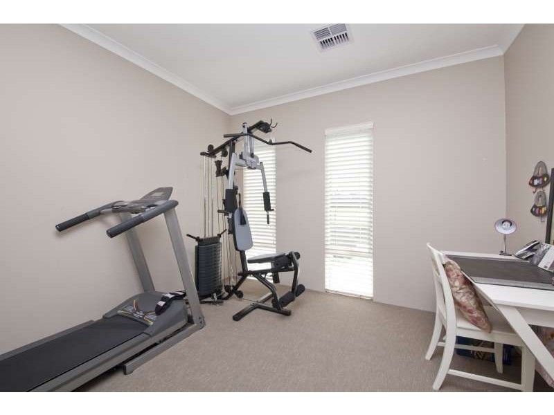 51 Riverina Parade, Munster WA 6166