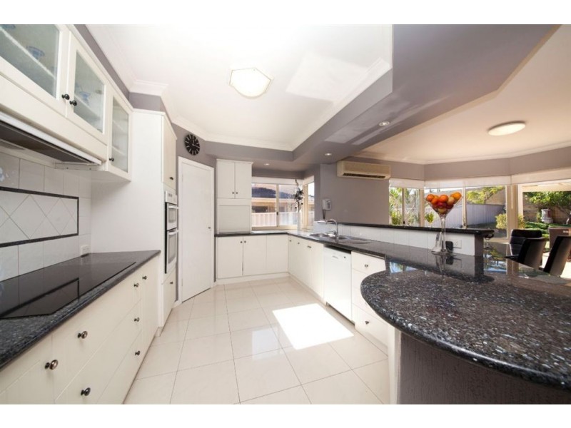 12 Fairview Street, Coogee WA 6166