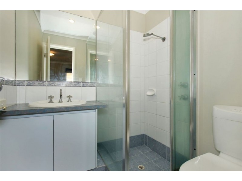 2/231 Hamilton Road, Coogee WA 6166