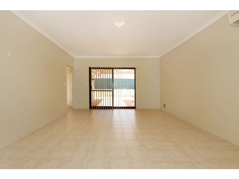 2/231 Hamilton Road, Coogee WA 6166