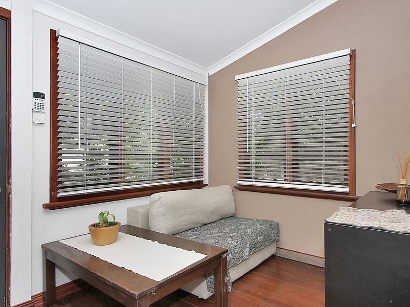 78 Paget Street, Hilton WA 6163