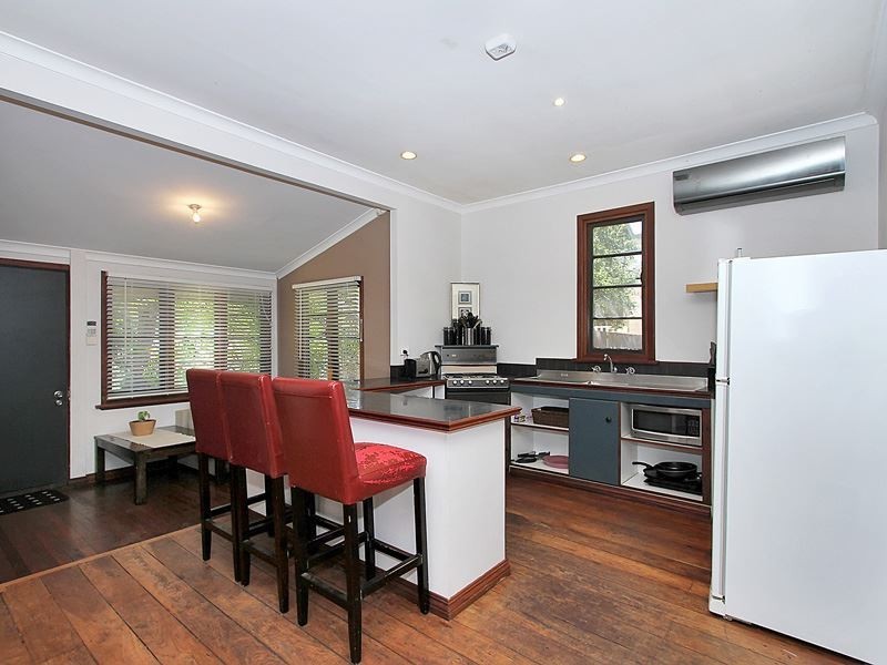 78 Paget Street, Hilton WA 6163