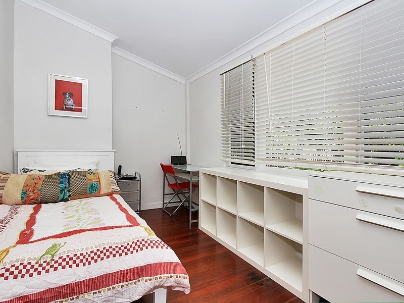 78 Paget Street, Hilton WA 6163