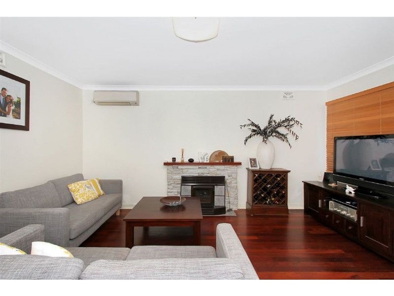 6 Caliban Way, Coolbellup WA 6163