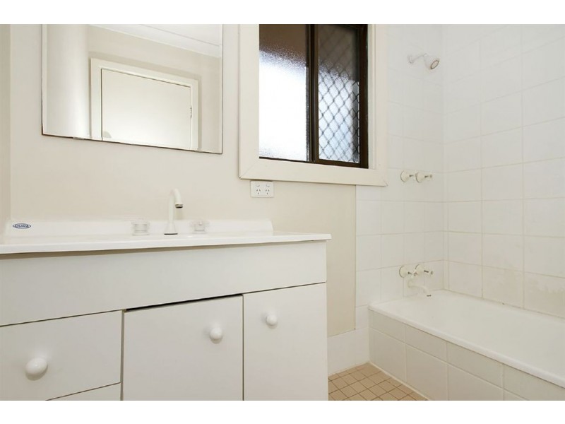 6 Caliban Way, Coolbellup WA 6163