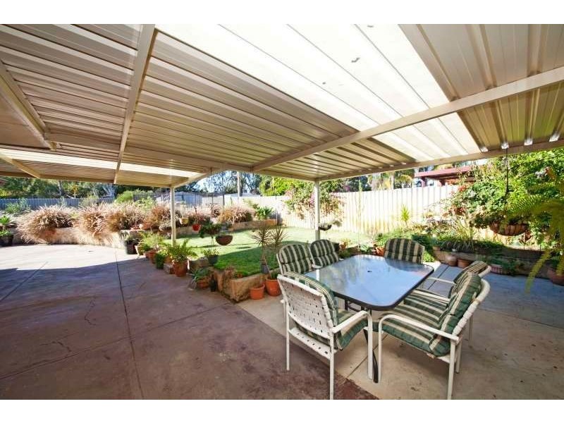 17 Krugger Place, Leeming WA 6149