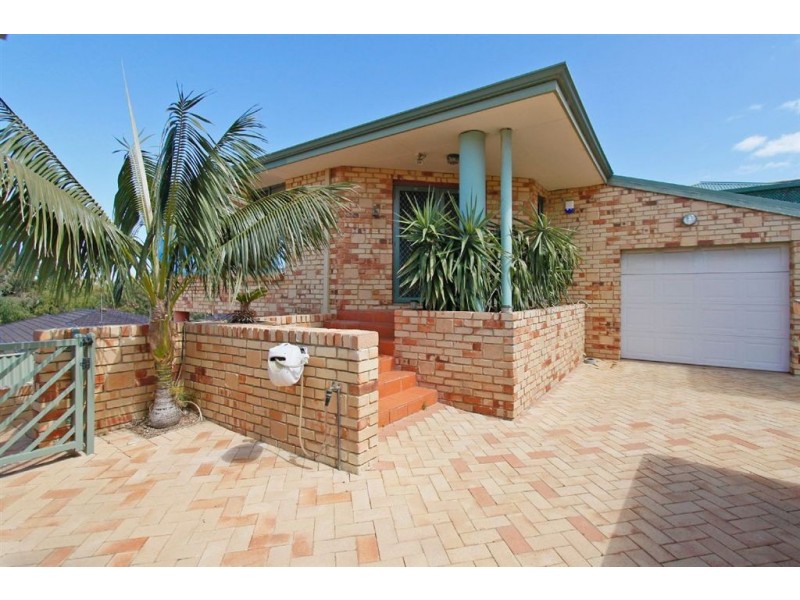 21 Arlington Loop, Coogee WA 6166