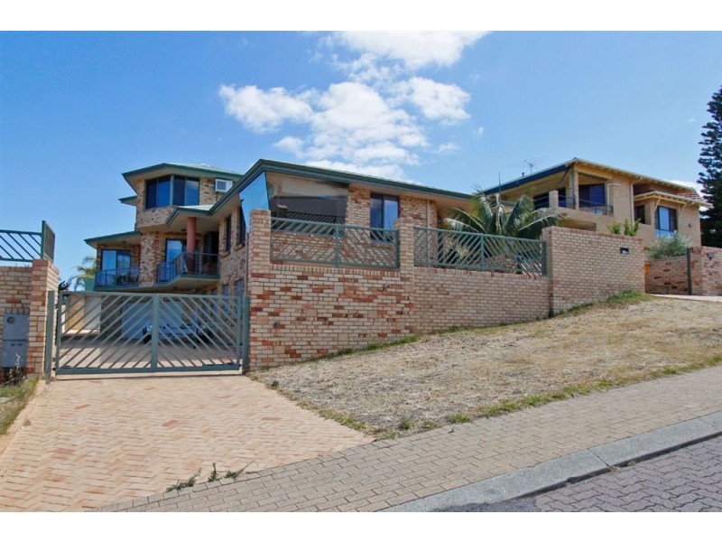 21 Arlington Loop, Coogee WA 6166