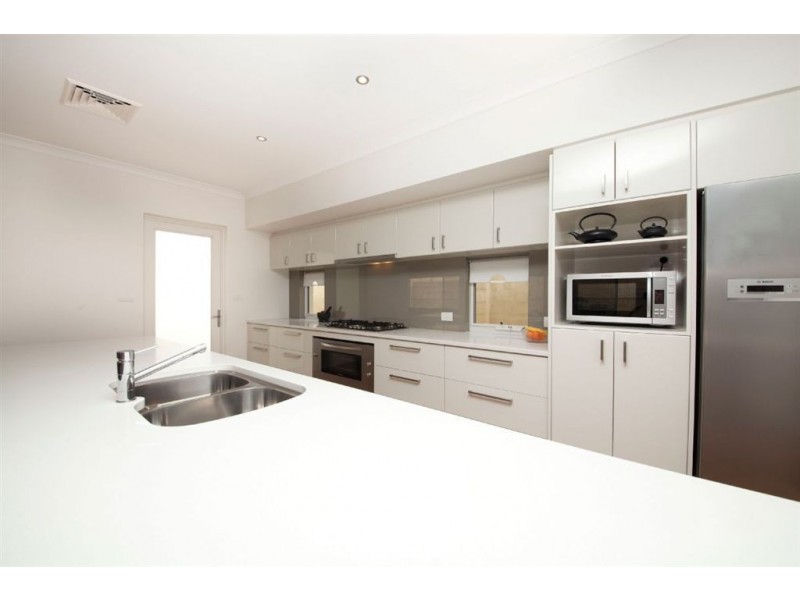 10 Cambria Link, North Coogee WA 6163