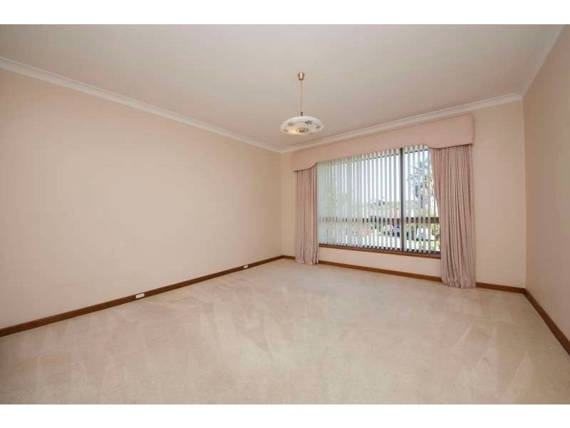 48 Pilgrim Way, Hamilton Hill WA 6163