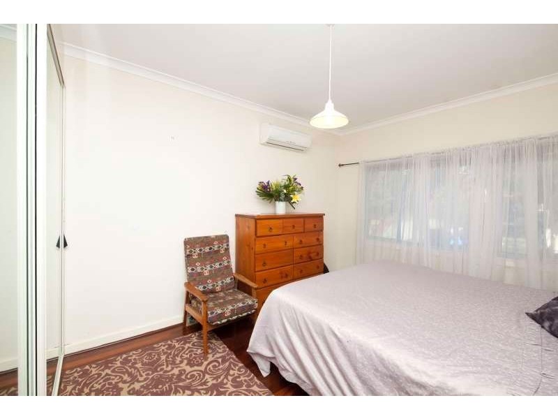 80 Bromley Road, Hilton WA 6163