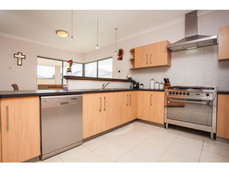 11A Bitton Street, Hamilton Hill WA 6163
