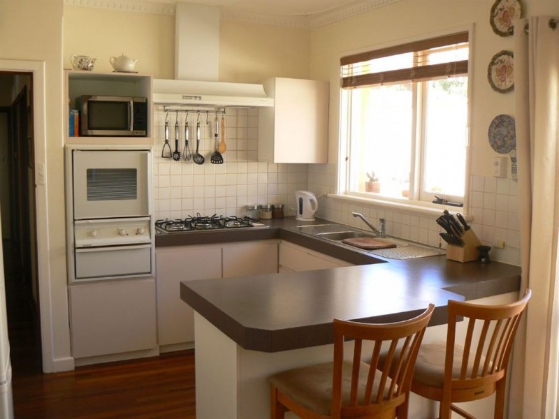 31 Bromley Road, Hilton WA 6163