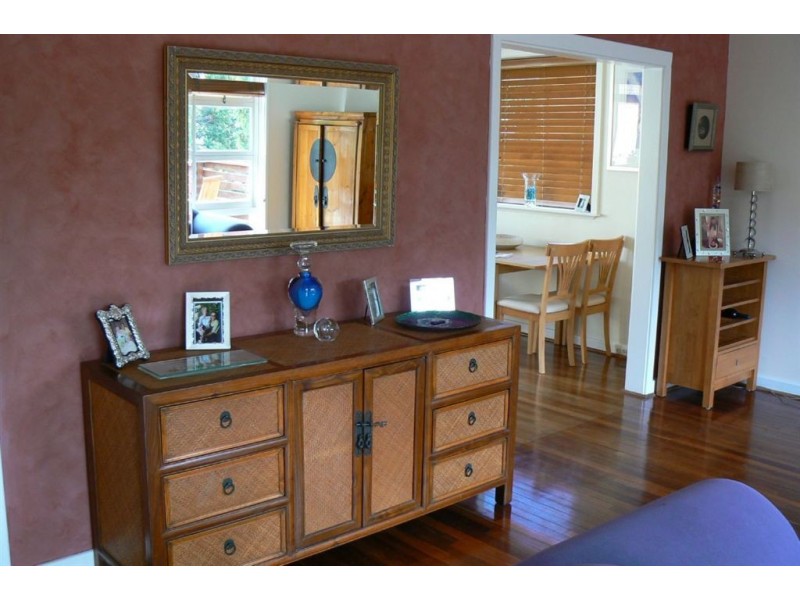 31 Bromley Road, Hilton WA 6163